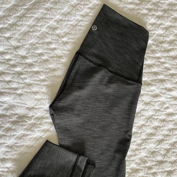 Lululemon Wunder Under High-Rise Tight 28", Size 4 - Picture 3 of 3
